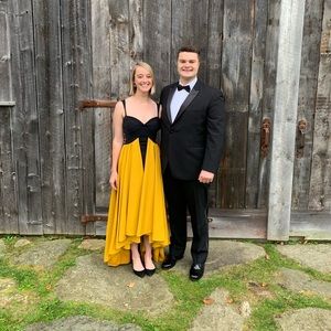 Meet your Posher, Camilla